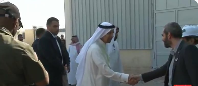 وزير الاستثمار يدشن مصنع الأسمنت في عدرا بسوريا
