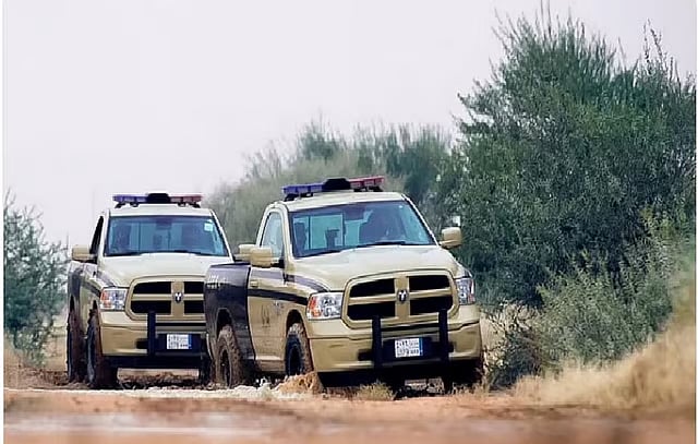 ضبط مواطن لارتكابه مخالفة الصيد في أماكن محظور الصيد فيها بمحمية الإمام عبدالعزيز