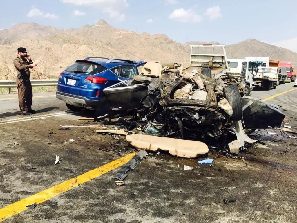 «احذروا الاقتراب».. تبنيه من المرور السعودي لحماية الأرواح في موقع الحادث