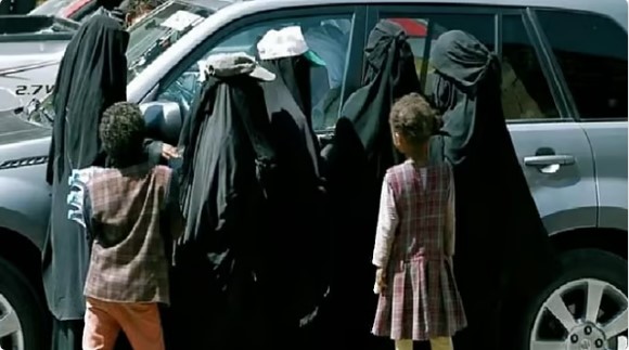 مختص: هناك منظمات تدرب المتسولين على استعطاف الآخرين لجمع الأموال واستغلالها بطرق غير مشروعة