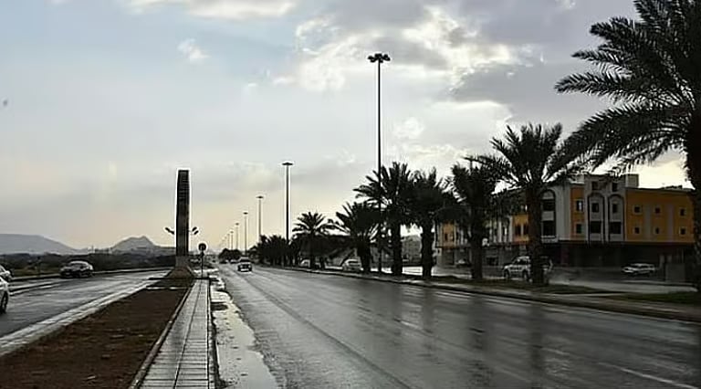 3 مناطق تشهد حالة مناخية.. والدفاع المدني يحذر