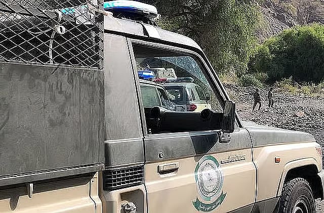 «الأفواج الأمنية» بجازان تقبض على مواطنين لحيازتهما مادة «الشبو»