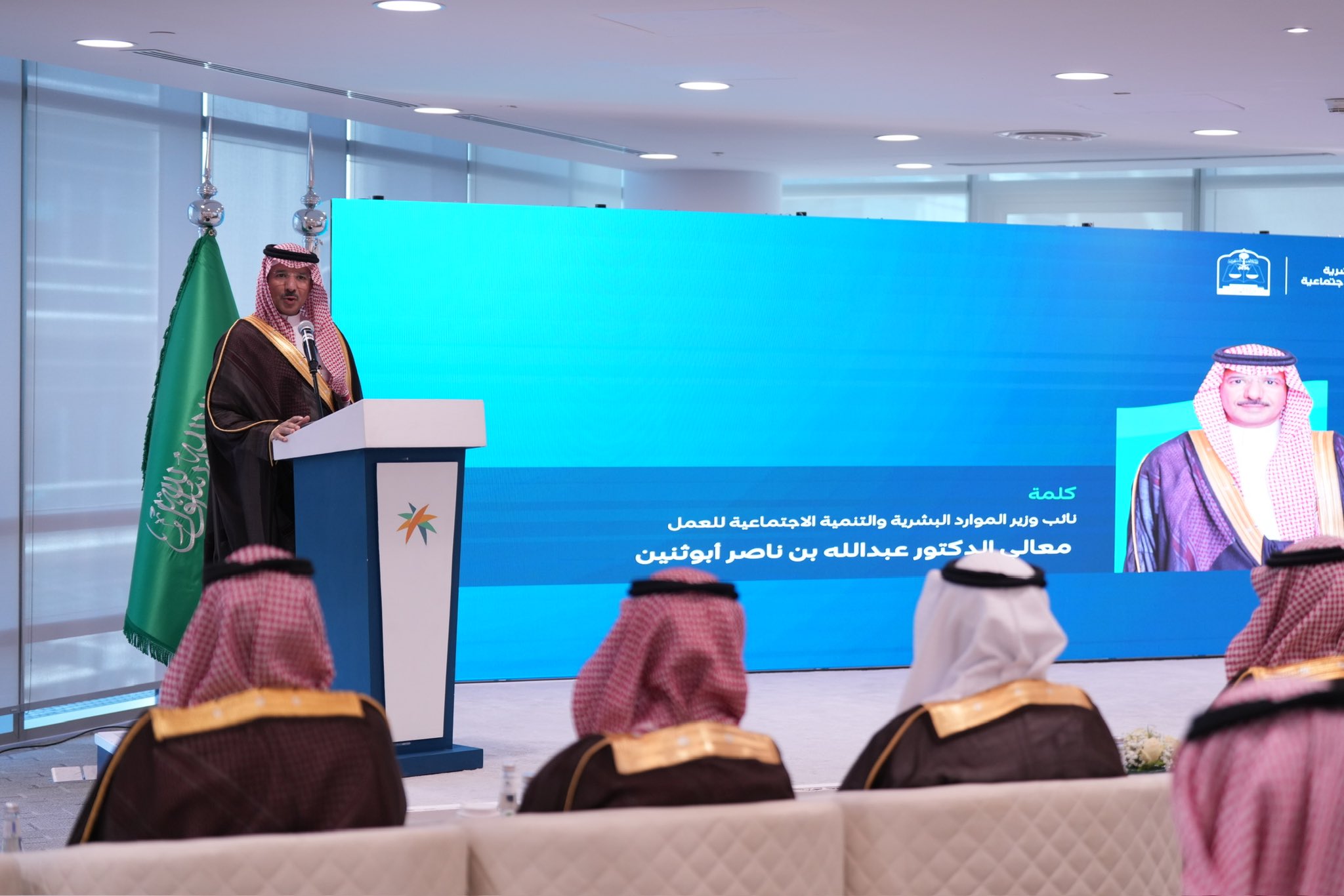 اعتماد بند الأجر في عقد العمل الموثق سندًا تنفيذيًا لتسريع الفصل في المنازعات العمالية