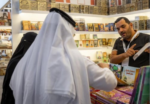 ناشر لبناني في معرض الرياض الدولي للكتاب: كتُب التراث لا تفقد بريقها
