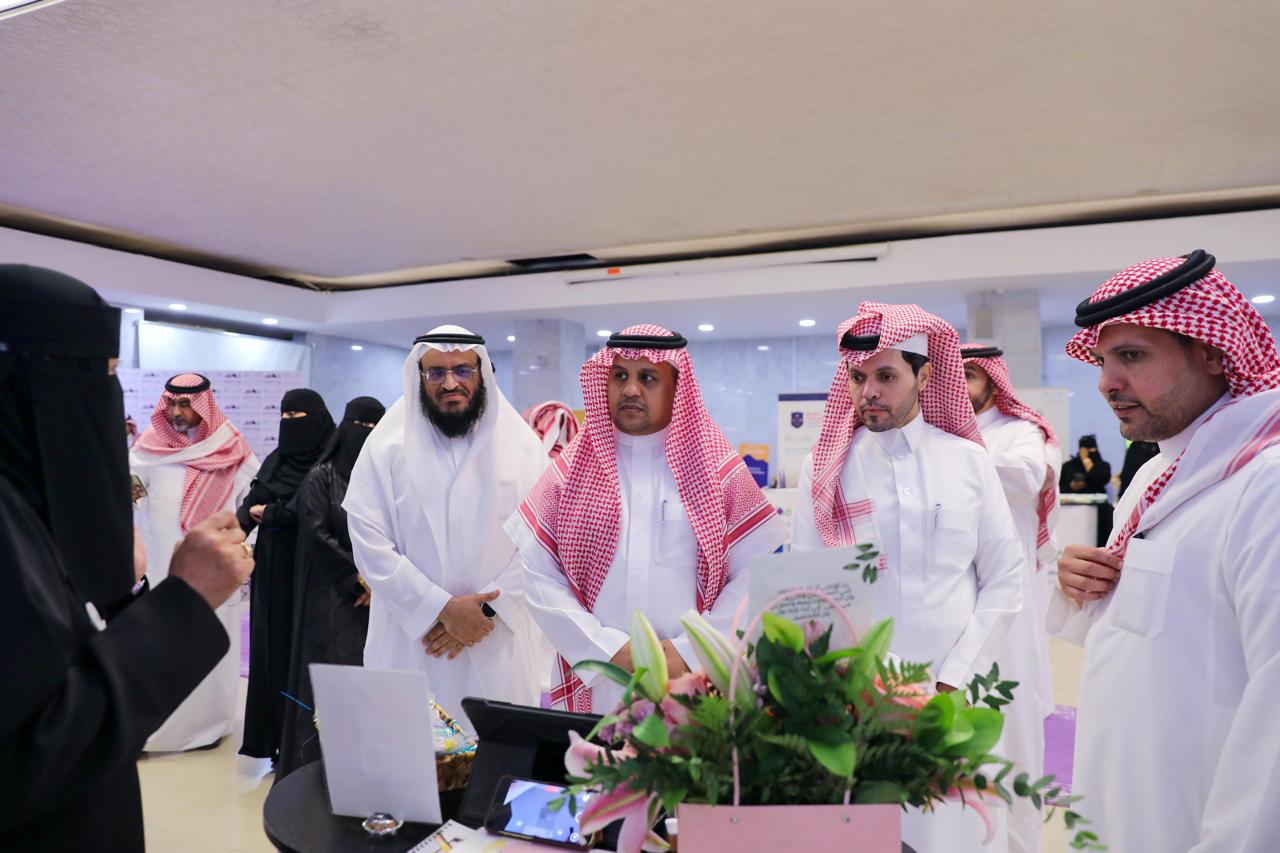 «تعليم الرياض» تختتم فعاليات الاحتفاء بـ «يوم المعلم» بمعرض لمنجزاتهم
