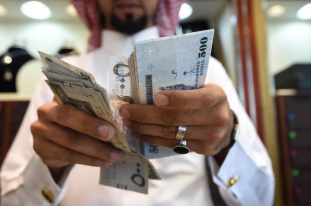 ‏‎سعر الريال السعودي مقابل الجنيه المصري والعملات العربية اليوم الأربعاء 23-4-1447