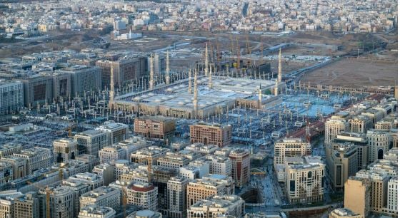 القطاع السياحي بالمدينة المنورة يسجل ارتفاعًا قويًا في حجم السجلّات التجارية 