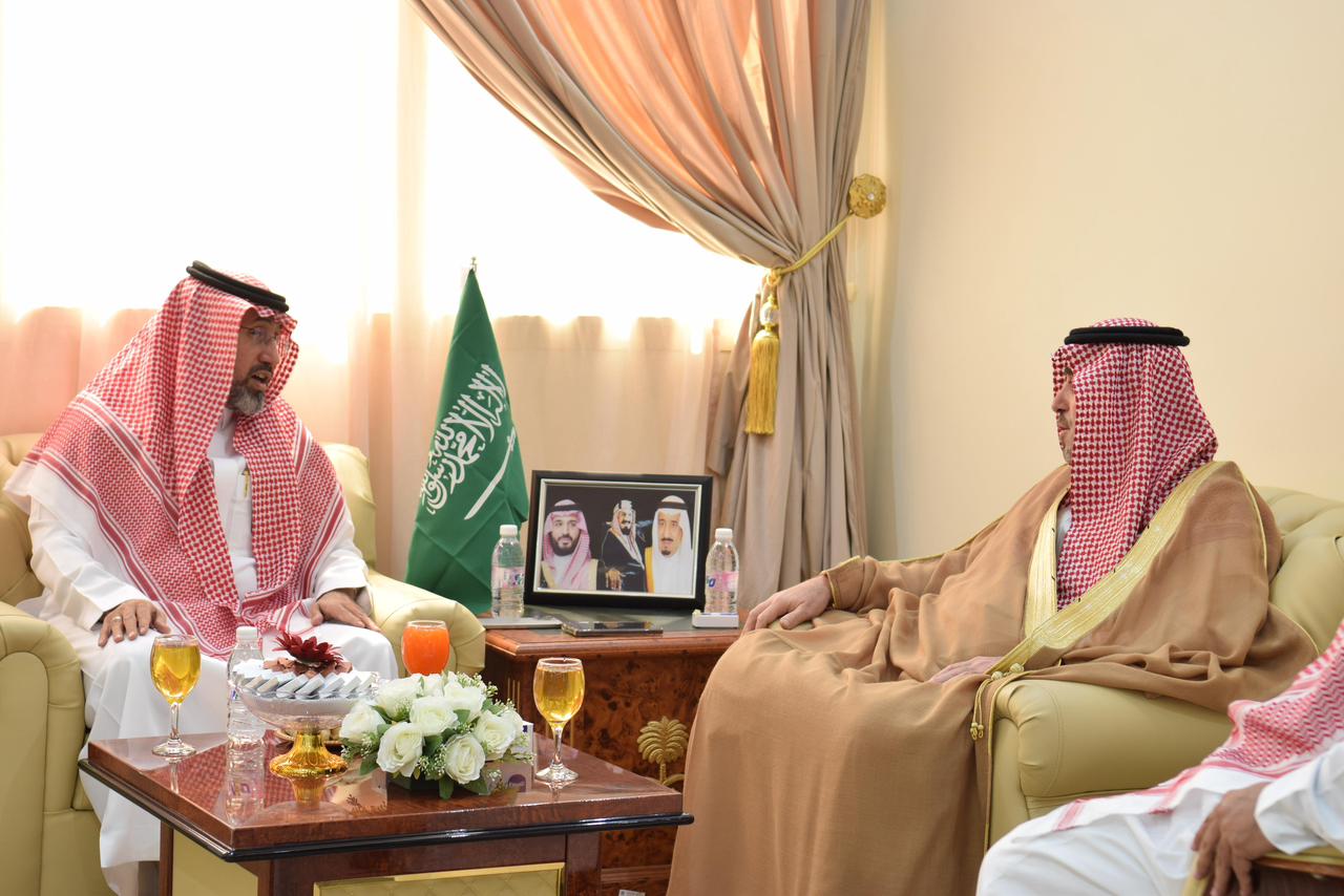مدير عام هيئة الهلال الأحمر بالباحة يزور محافظة بني حسن

