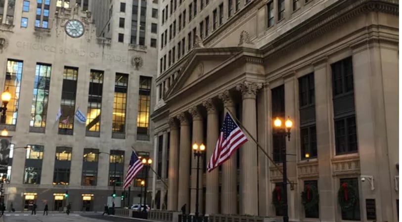 بعد قرار الفيدرالي الأمريكي.. الإمارات والبحرين وقطر تخفض سعر الفائدة 