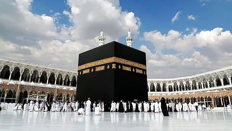 وزارة الحج: 5 خطوات لإدارة الحجوزات الفندقية عبر تطبيق نسك