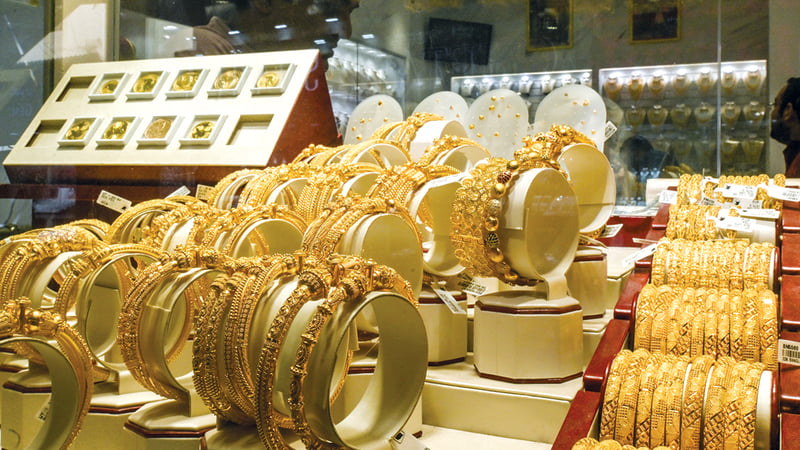 سعر الذهب في السعودية اليوم الثلاثاء 17-7-1447 لكل الأعيرة بعد ارتفاعه عالميًا