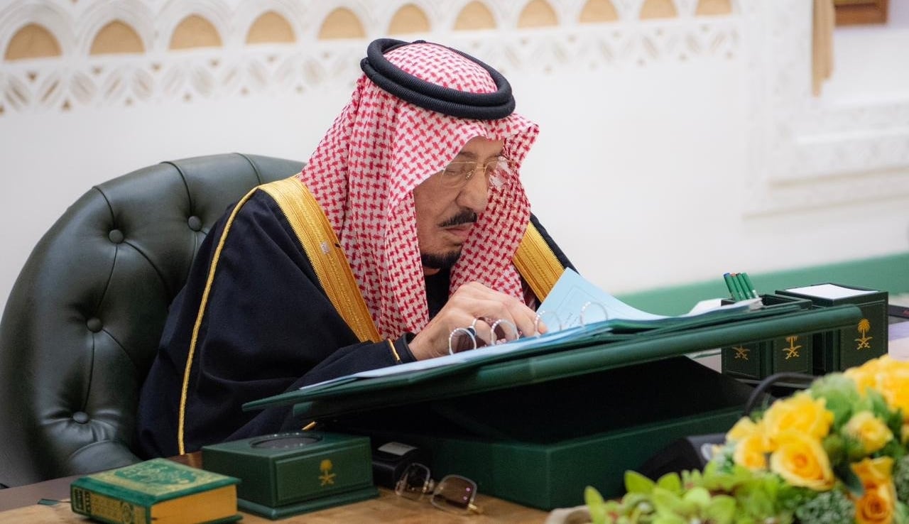 مجلس الوزراء: المملكة تكثف جسورها الجوية والبحرية والبرية لإغاثة الشعب الفلسطيني الشقيق