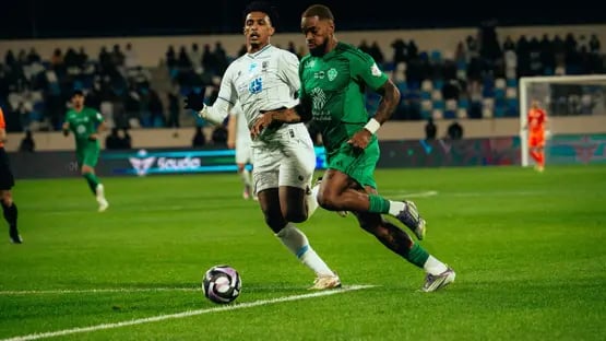 الأهلي يتخطى الأخدود ويرتقي للمركز الرابع في "دوري روشن"