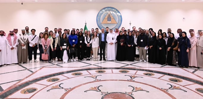 وفد من جامعة هارفارد يزور جامعة الملك عبدالعزيز لتعزيز التعاون الأكاديمي