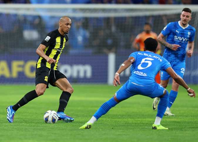 تشكيل الهلال والاتحاد في قمة "دوري روشن"
