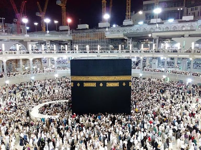 وزارة الحج توضح شرطي الإحرام من الطائرة