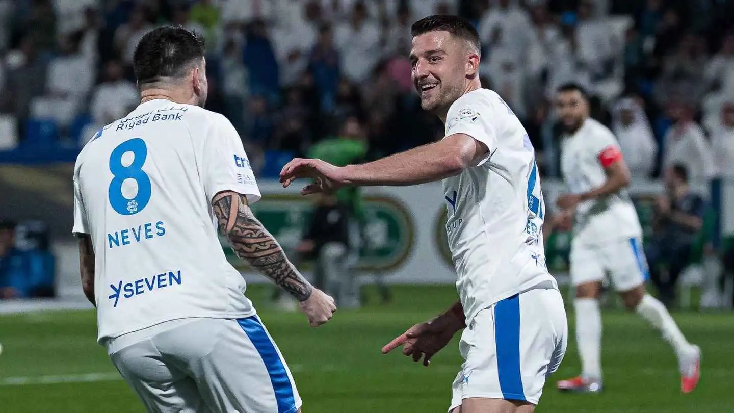 الهلال يحقق فوزًا صعبًا على الفتح ويطارد  النصر المتصدر «دوري روشن»