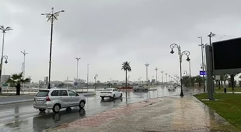 الأرصاد: أمطار غزيرة في 5 مناطق تمتد إلى الغد الثلاثاء