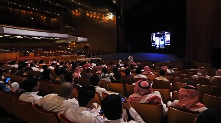 أستاذ اقتصاد: سوق السينما السعودية ما يزال بمرحلة انتقالية نحو نضج تشغيلي  