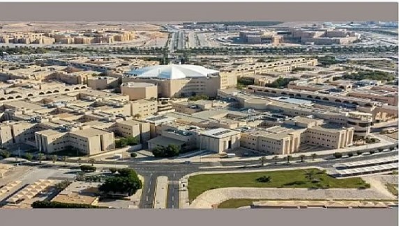 تحويل الدراسة الحضورية إلى الدراسة "عن بعد" اليوم بجامعة القصيم