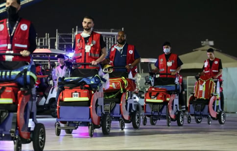 «الهلال الأحمر» بالمدينة المنورة يقدم خدماته الإسعافية لضيوف الرحمن