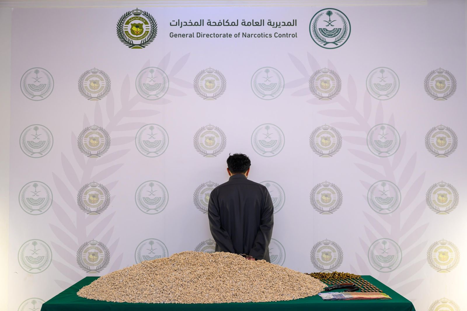 ضبط 845.087 قرصًا من الإمفيتامين المخدر بالمنطقة الشرقية