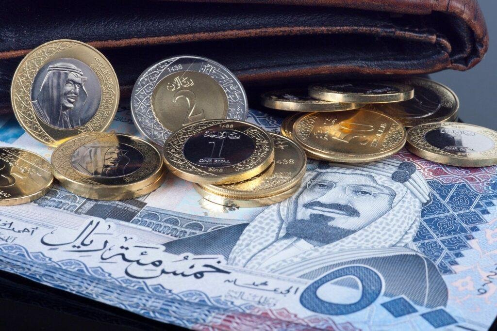سعر الريال مقابل الدولار والعملات الأجنبية اليوم الخميس 18-12-1447