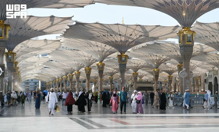  المدينة المنورة تودّع أفواج الحجاج وتستقبل رحلات المعتمرين