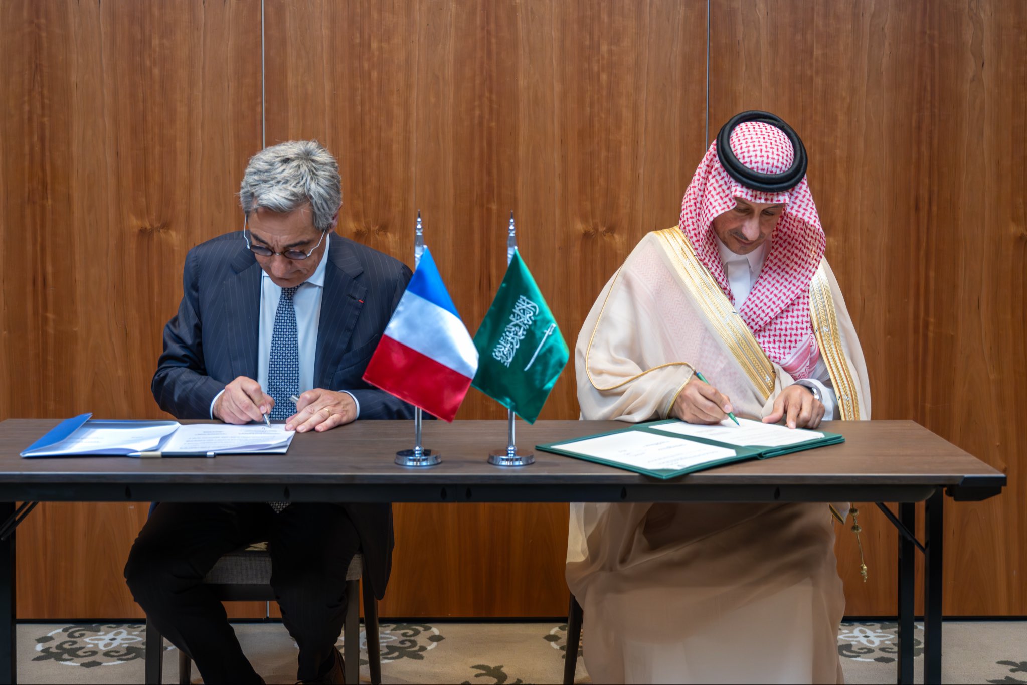 توقيع برنامج عمل مشترك بين المملكة وفرنسا  لتعزيز التعاون السياحي

