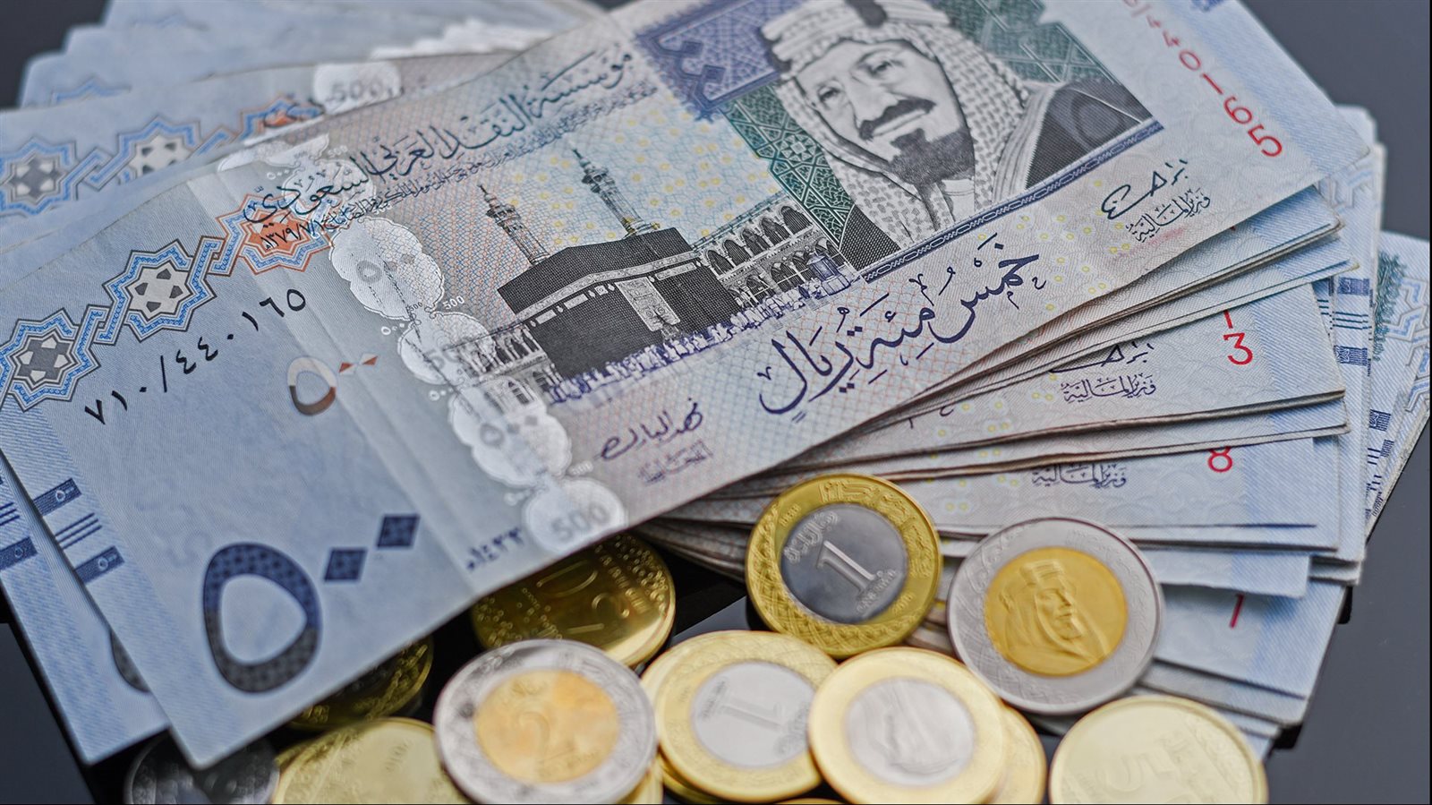 سعر الريال مقابل الدولار والعملات الأجنبية اليوم الخميس 25-12-1447
