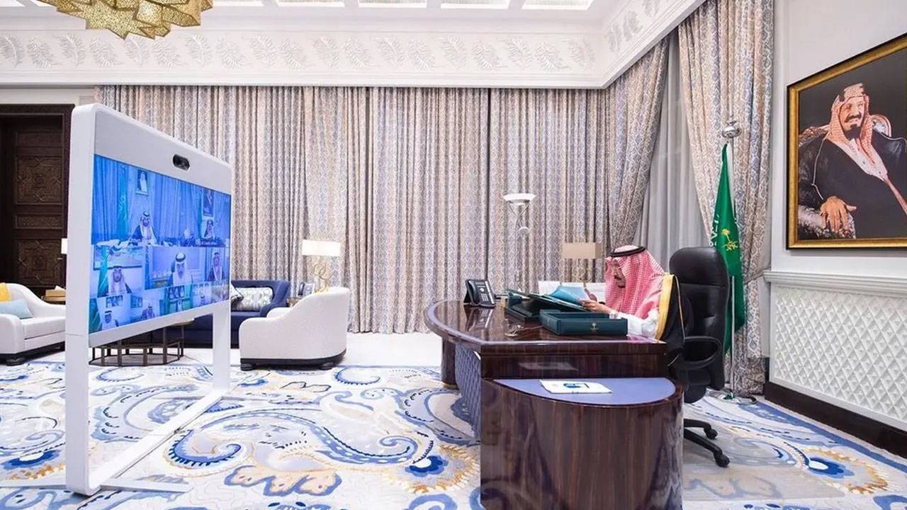 معايير جديدة لتقييم ومعاقبة الموظفين..  ماذا نعرف عن نظام الانضباط الوظيفي؟