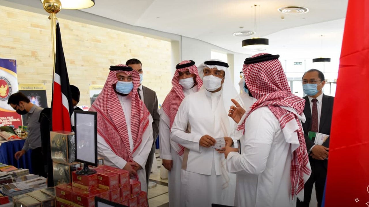 10 دول تشارك في معرض ساحة المنتجات والخدمات الدولية بـ «غرفة مكة»