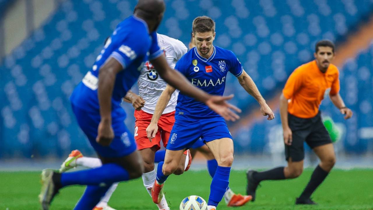 «المسابقات» تُعدل ملعب مباريات الإتفاق.. وتستجيب لطلب الهلال