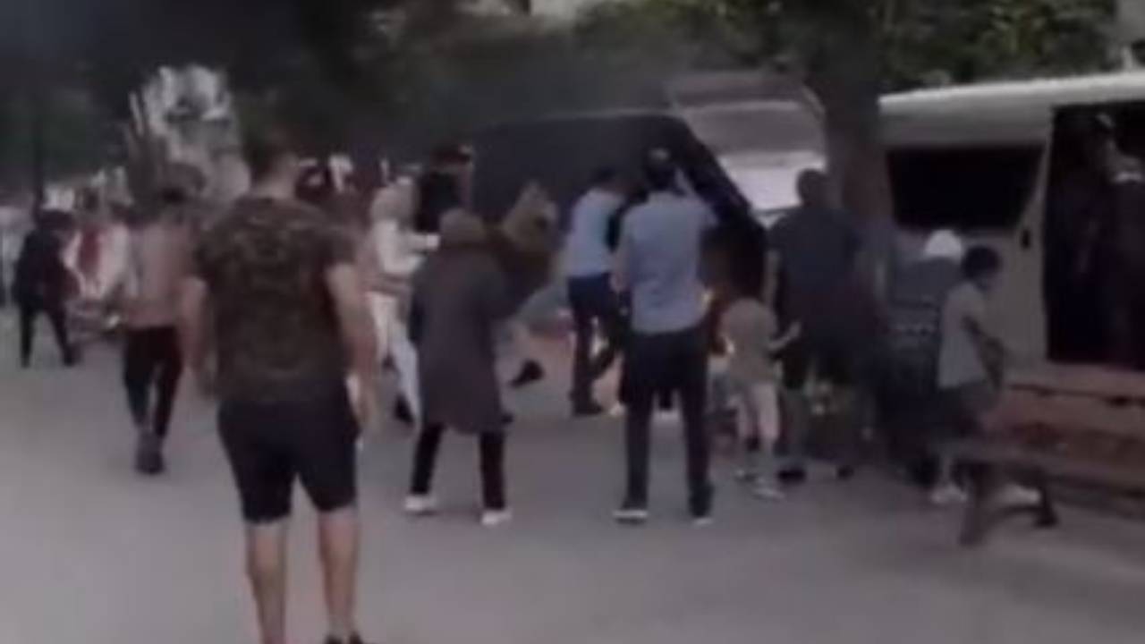 بالفيديو.. كهل تونسي يضرم النار في جسده على طريقة البوعزيزي