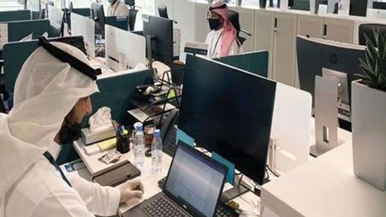 «الانضباط الوظيفي» يوضح حالة يعفى فيها الموظف المخالف من الجزاء