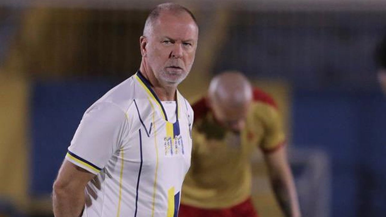 «النصر» يعلن إقالة مينيز بعد الخسارة «القاسية» من الاتحاد