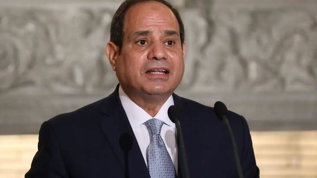 قرار مهم للسيسي بخصوص الفنانين المصريين.. ونقابة المهن التمثيلية تعلق
