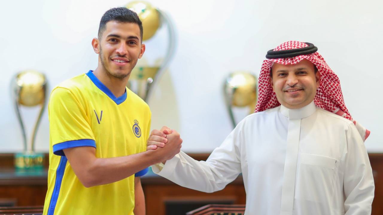 أول تعليق من مسلي آل معمر على تمديد عقد الغنام مع النصر