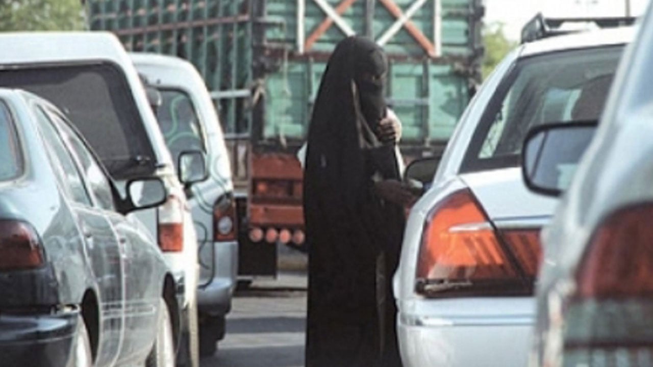 عقوبات جديدة بحق المتسولين أو مساعديهم.. وقرار رسمي يكشف التفاصيل