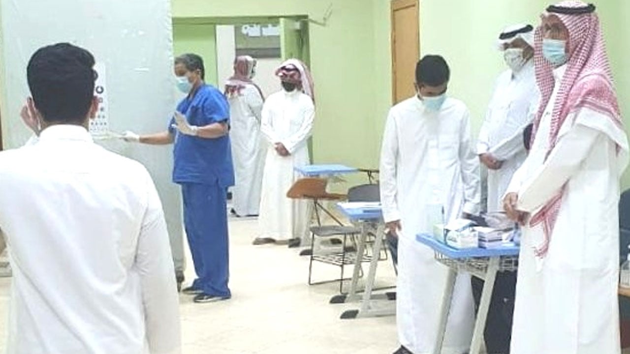 الصحة تحث أولياء الأمور على الالتزام بالفحص الاستكشافي للطلاب