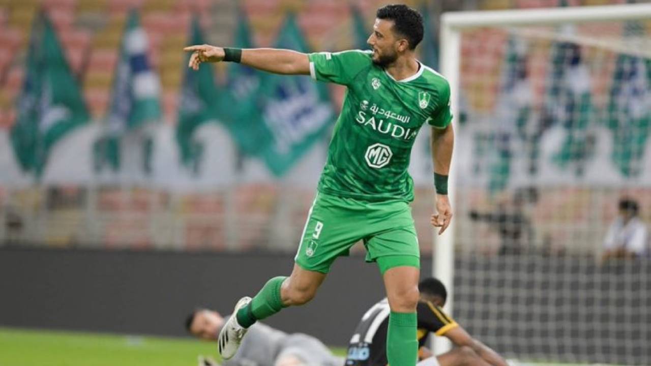 السومة يتحرك قانونيًا ضد مغرد زعم إصابته بالاكتئاب والتليف العضلي