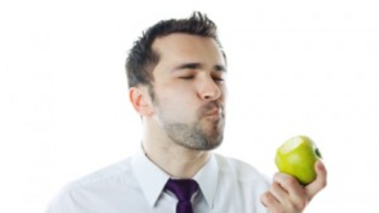 النمر يحدِّد الوقت الأنسب لمضغ الطعام وفوائده