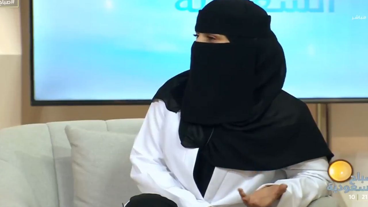 إخصائية تغذية علاجية توضح العلاقة بين اضطراب الأكل والاكتئاب