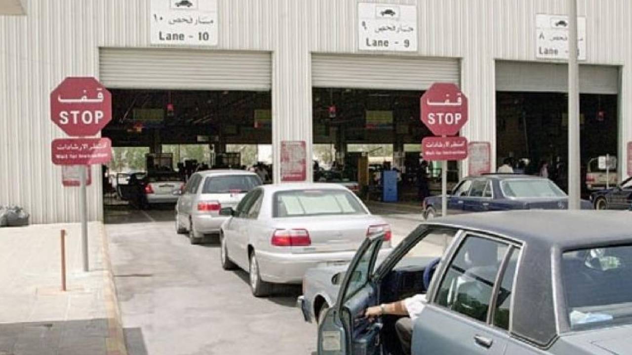 هل يمكن نقل ملكية سيارة حديثة بدون فحص؟ «المرور السعودي» يوضح