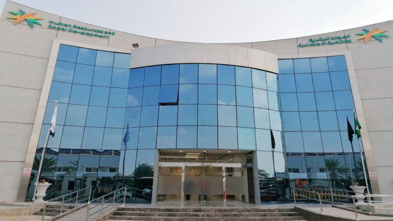 مسؤول: توطين بعض المهن الصحية سيوفر قرابة 5600 وظيفة للسعوديين