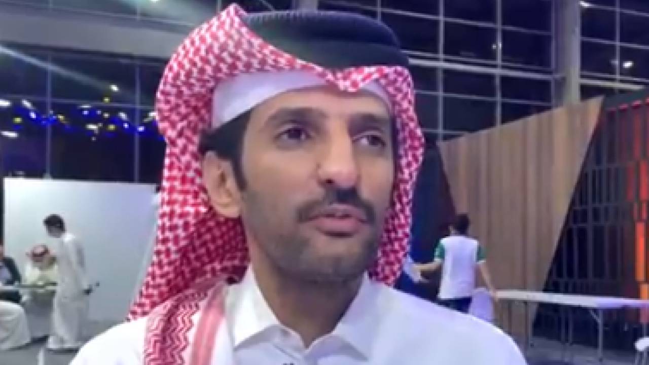 بالفيديو.. شاب سعودي يتحدى الإعاقة ويمارس الصيد بحرفية عالية
