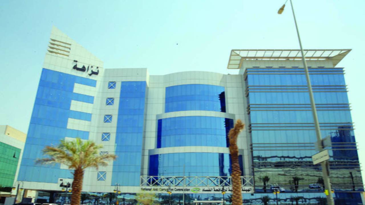 القبض على موظف بشركة المياه حصل على 300 ألف ريال مقابل توصيل الخدمة لـ«مشروع فلل»