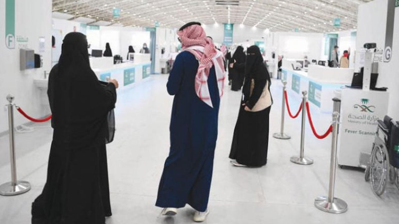 بعد التحصين.. «الصحة»: هذه هي الخطوة الأساسية لحماية نفسك والآخرين