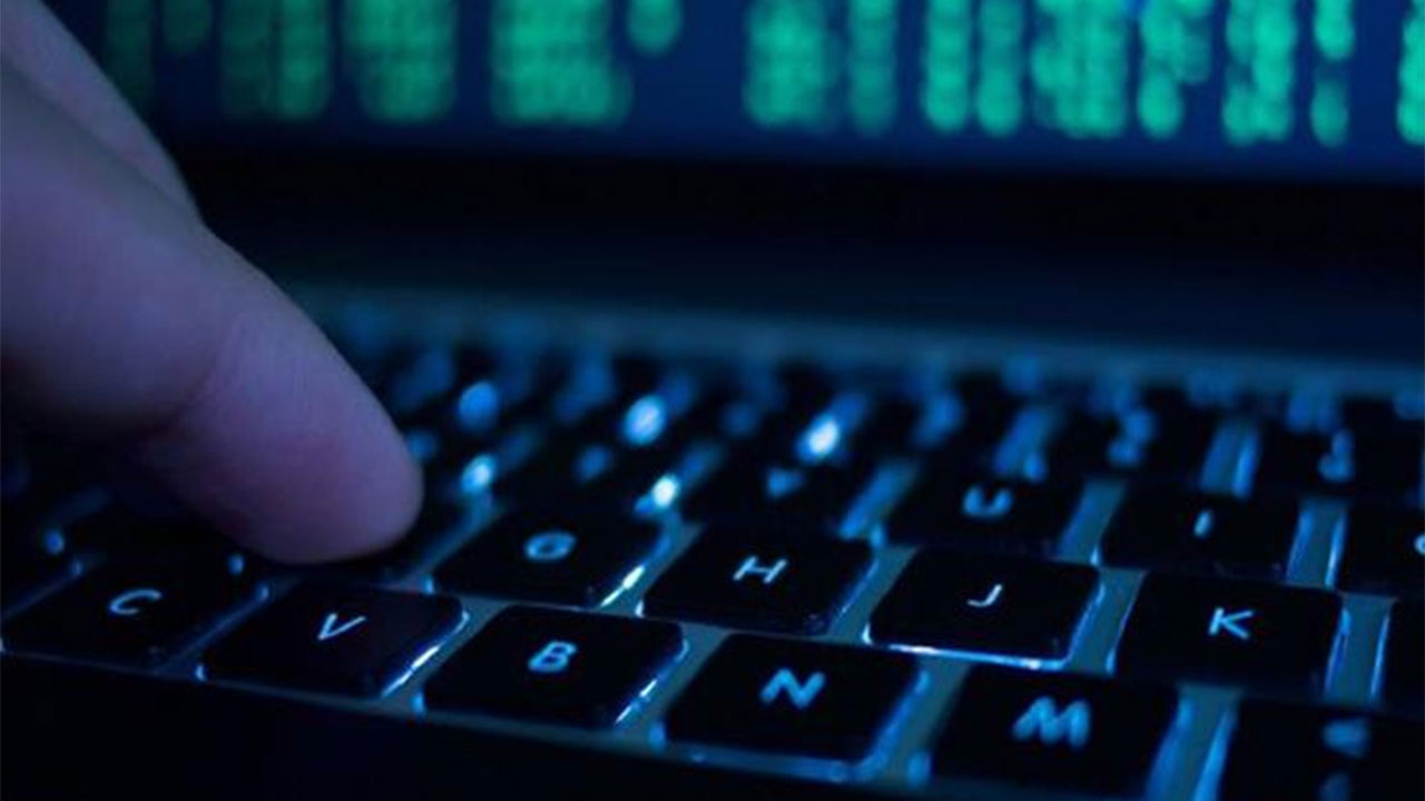 كيف تؤمِّن معاملاتك البنكية عبر الإنترنت؟.. البنوك السعودية ترد