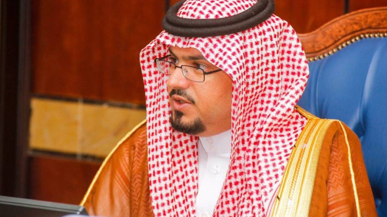 أمين منطقة الباحة يفتتح عددًا من المشاريع والخدمات البلدية